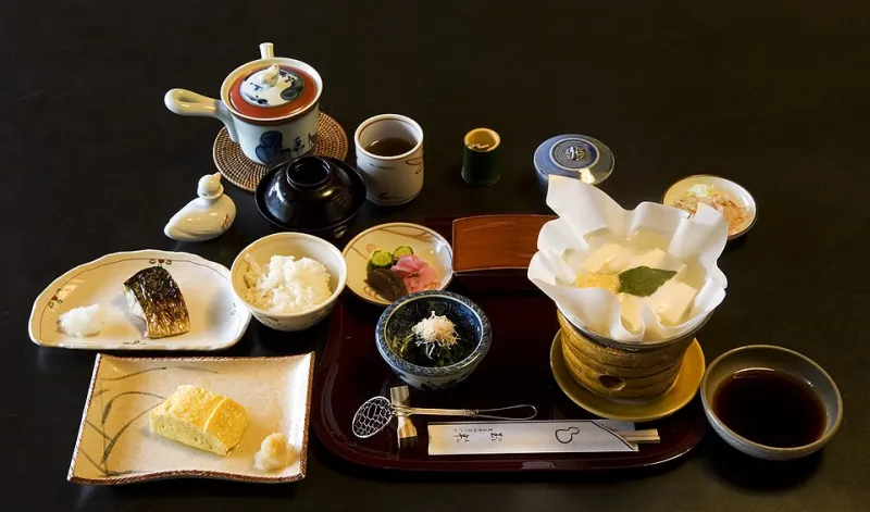 Every Dish Has a Story: The Family Recipes and Regional Roots Hidden in Your Ryokan Meal